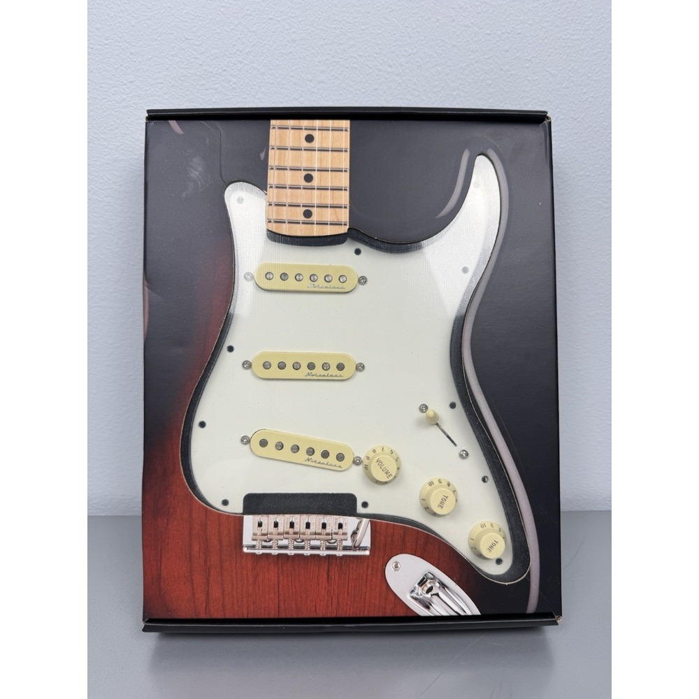 Fender Hot Noiseless SSS Pre-wired Stratocaster Pickguard White Guitar Pickups